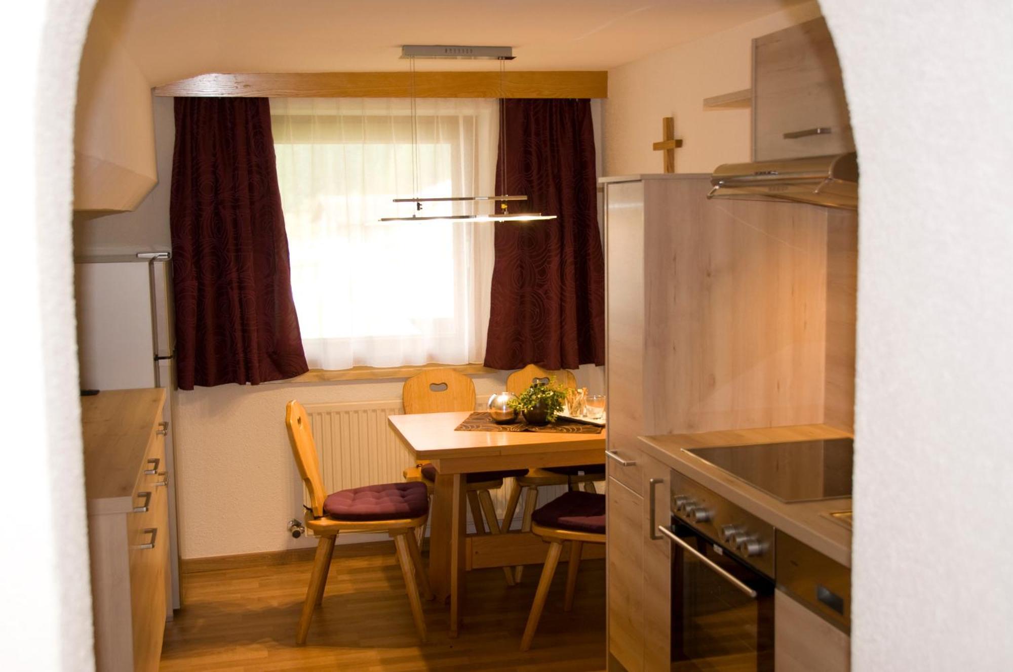 Haus Astoria Apartment Sankt Leonhard im Pitztal Ngoại thất bức ảnh