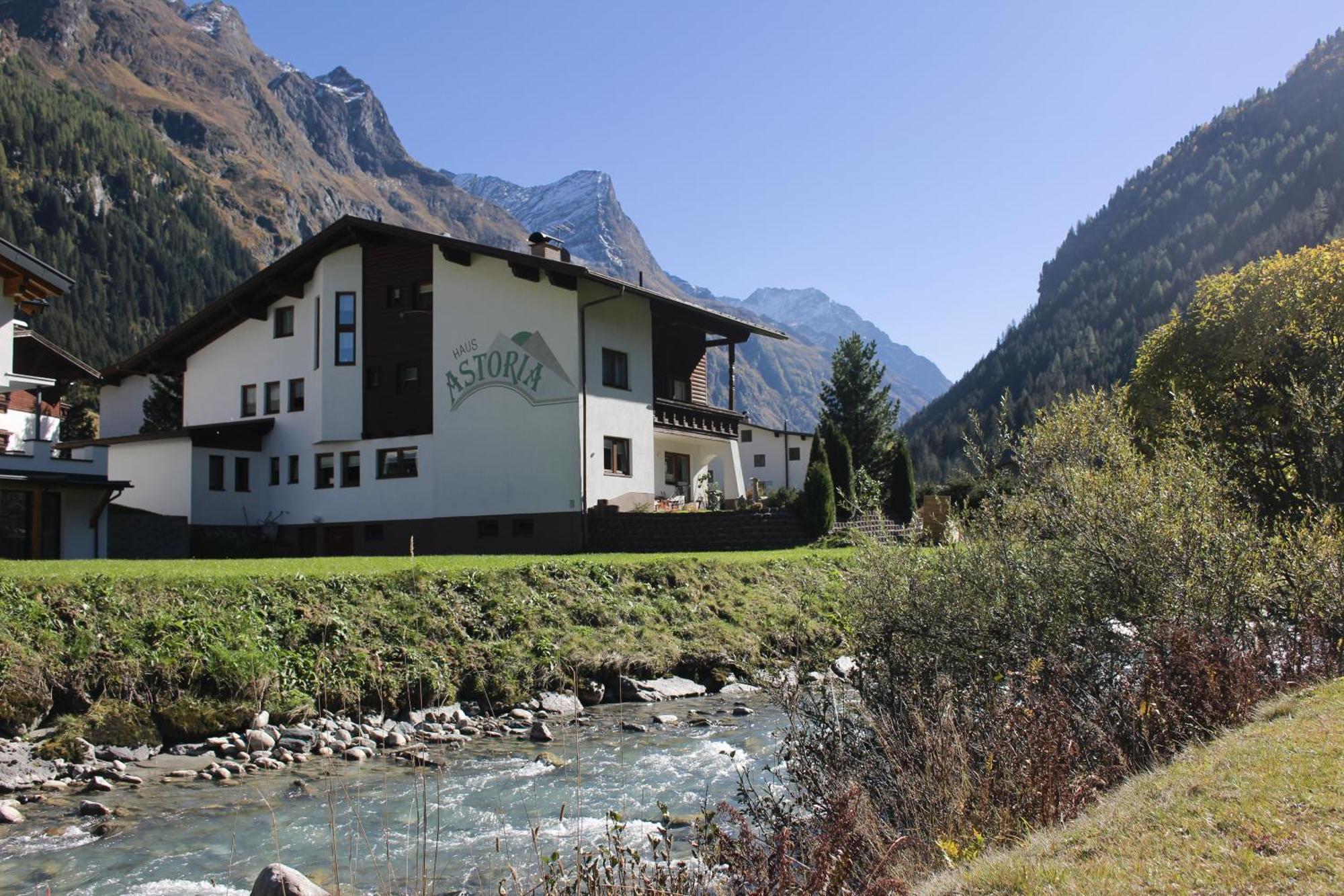Haus Astoria Apartment Sankt Leonhard im Pitztal Ngoại thất bức ảnh