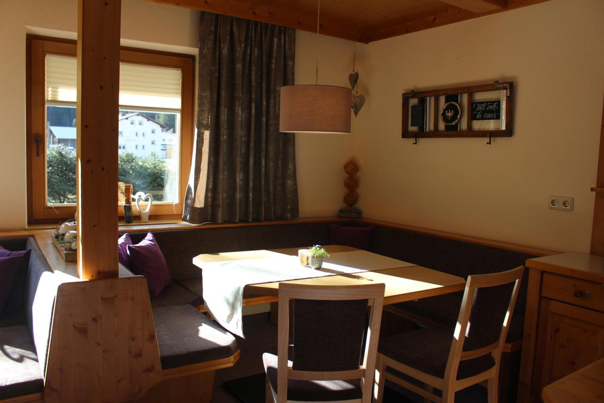 Haus Astoria Apartment Sankt Leonhard im Pitztal Ngoại thất bức ảnh