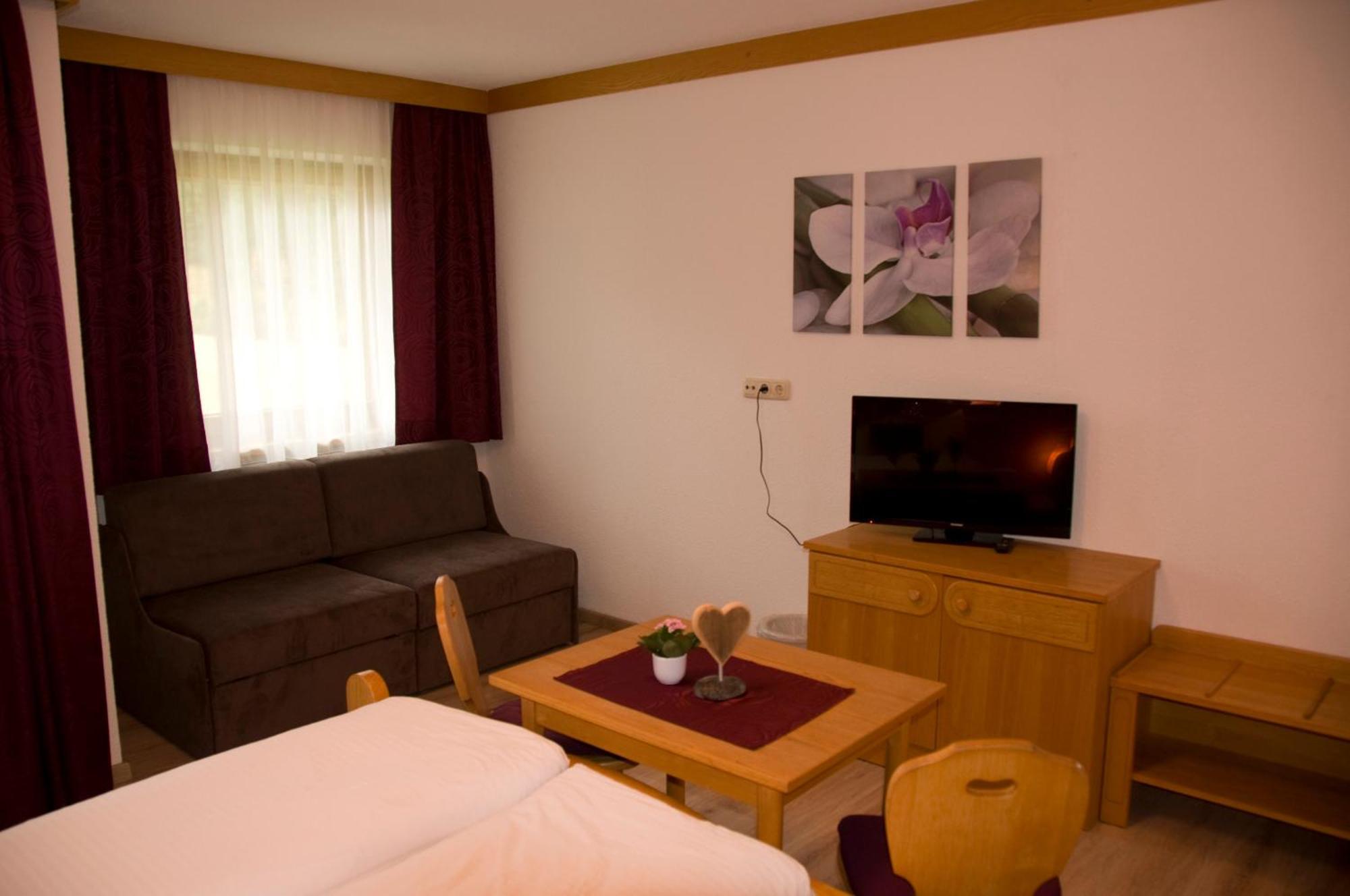 Haus Astoria Apartment Sankt Leonhard im Pitztal Ngoại thất bức ảnh
